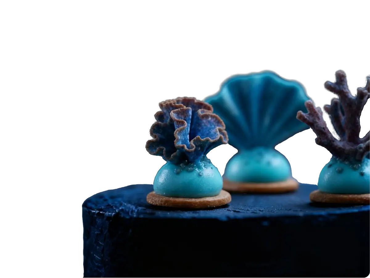 Thalassa: piatto di corallo e mousse di plankton fermentato